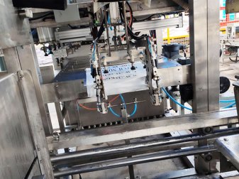 全自動(dòng)包裝機(jī)的組成和功能特點(diǎn)